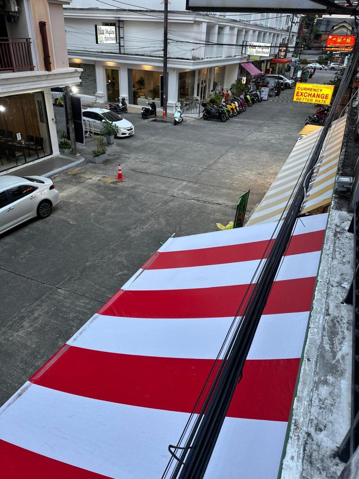 Central Perk Hotel Patong Ngoại thất bức ảnh